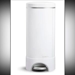 Munchkin UV Diaper Pail #1 in Odor Control New!  Never used.  No box